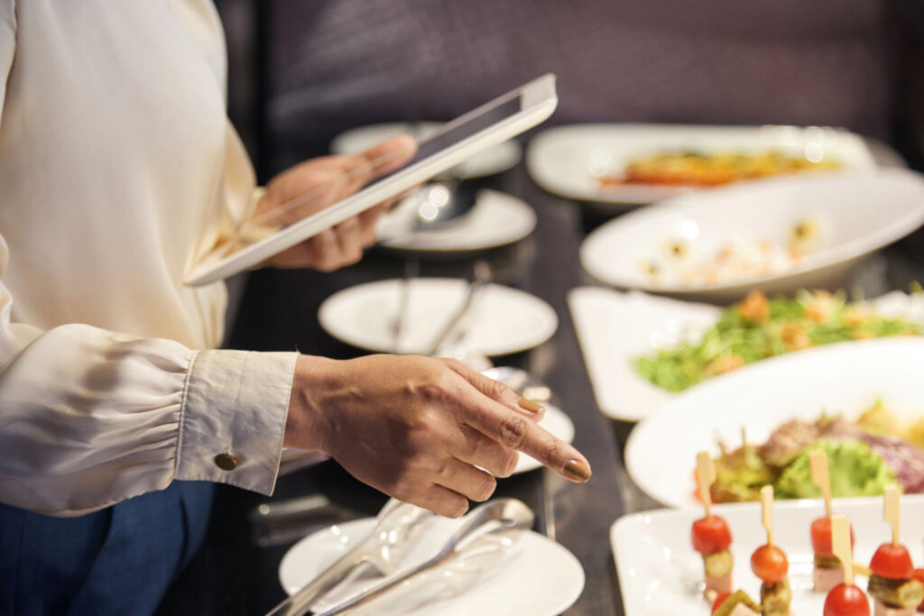 How to Choose the Right Corporate Event Planner for Your Company